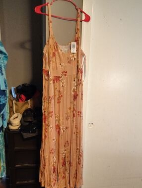 Torrid Floral Pleated Maxi Dress in Blush Peach - Women's Size 3